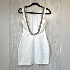 Tobi Scoop Back Embroidered Bodycon Dress Size Medium EUC